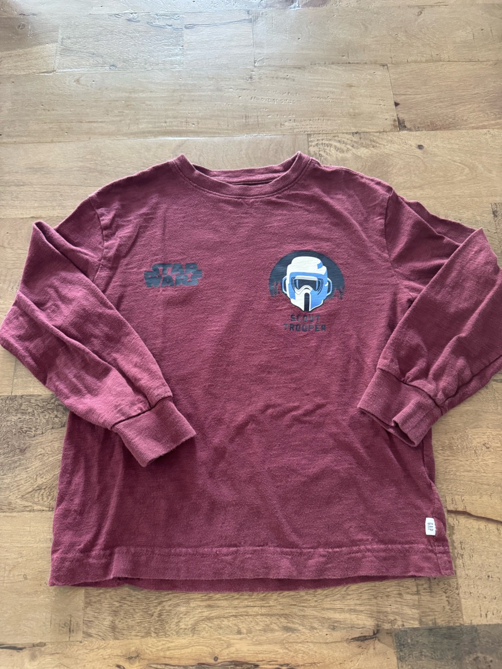 Gap organic cotton Kids burgundy X Star Wars Trooper Long Sleeve Tee sz S 6-7